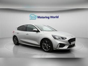 Used Ford Focus 2019 for sale - 76136256: Photo 2