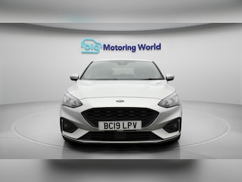 Used Ford Focus 2019 for sale - 76136256: Photo 3