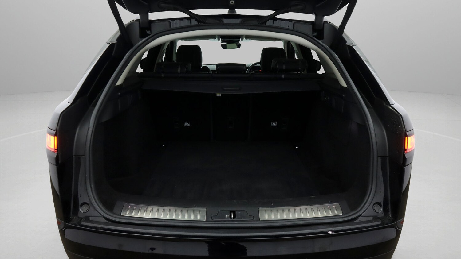 Used Land Rover Range Rover Velar 2020 for sale - 77340172: Photo 17