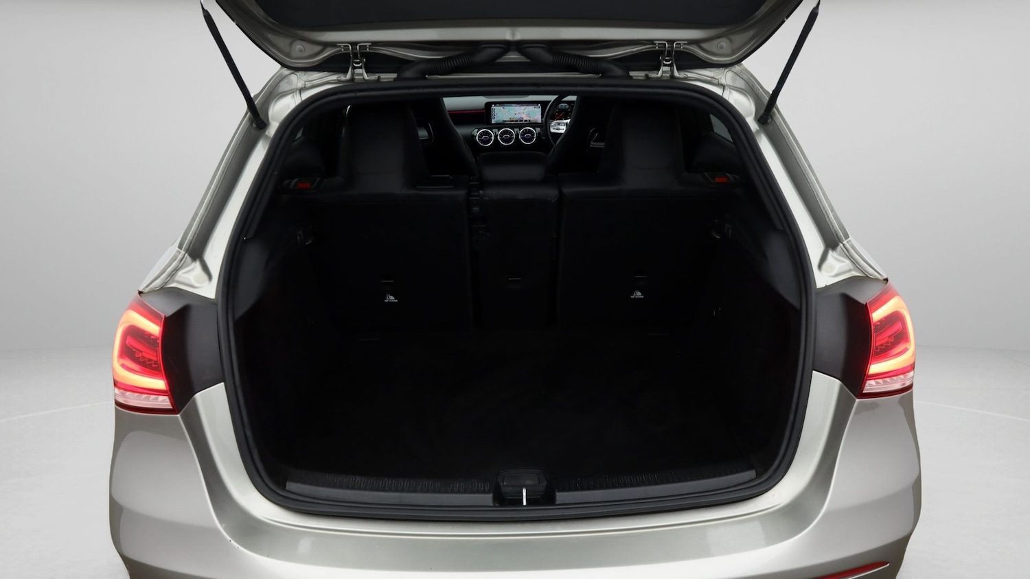 Used Mercedes-Benz A-Class 2019 for sale - 77880881: Photo 17