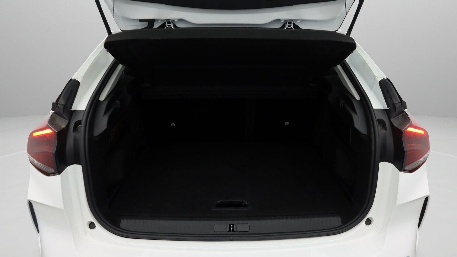 Used Citroen C4 2021 for sale - 77840058: Photo 17