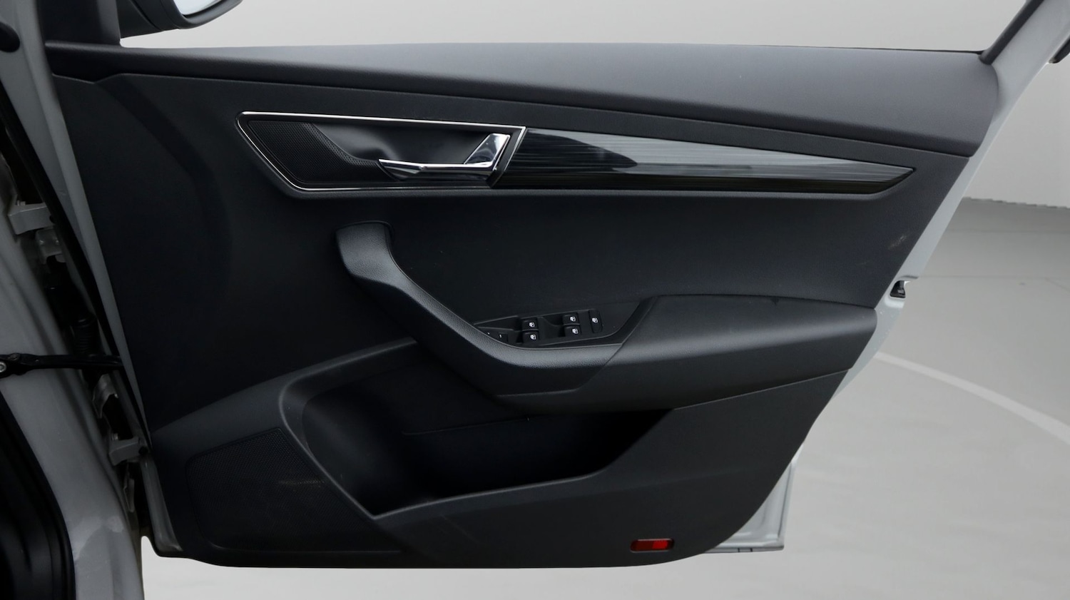 Used Skoda Karoq 2021 for sale - 77804390: Photo 15