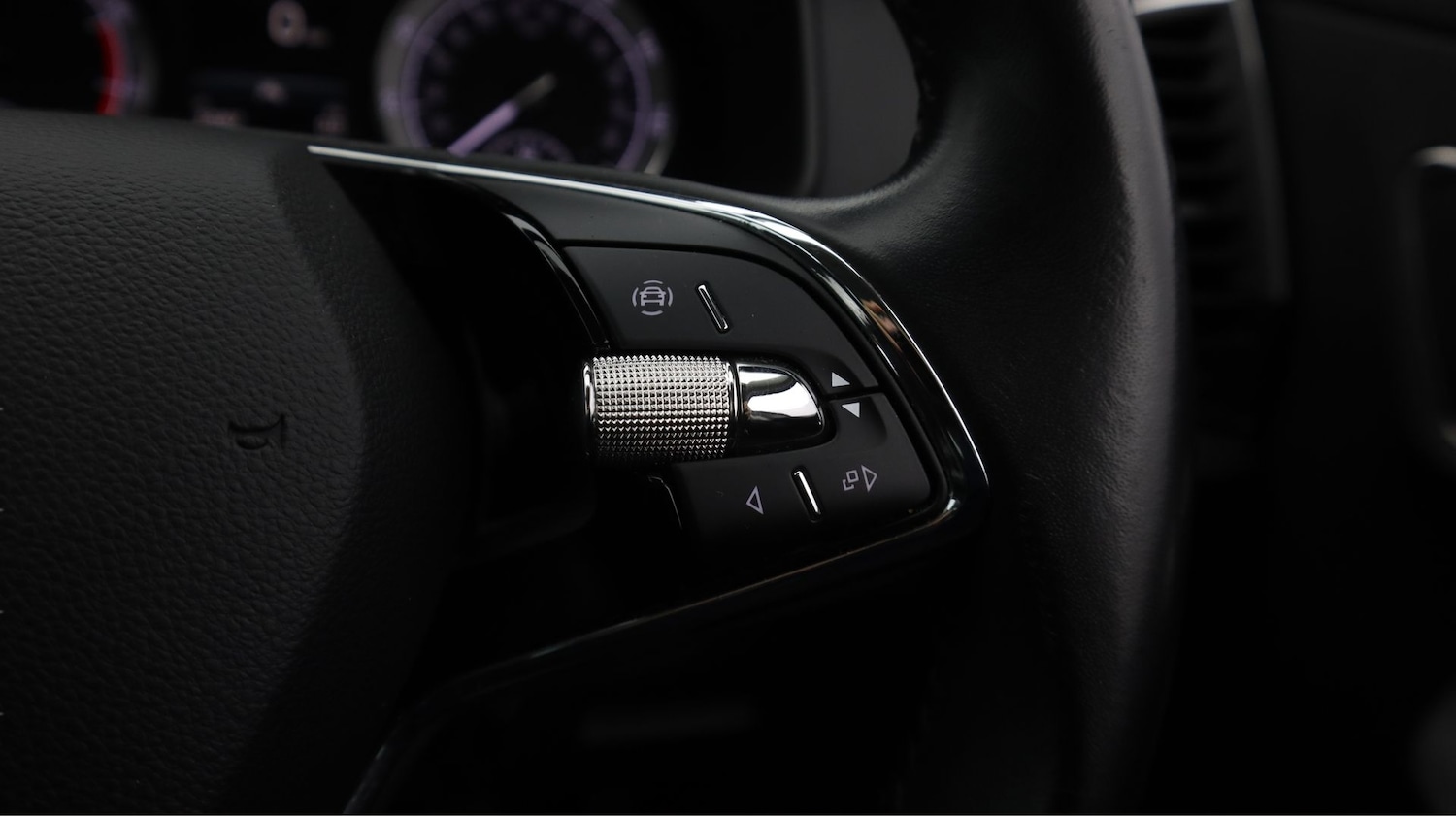 Used Skoda Karoq 2021 for sale - 77804390: Photo 21