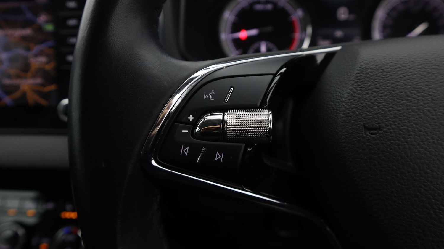 Used Skoda Karoq 2021 for sale - 77804390: Photo 23