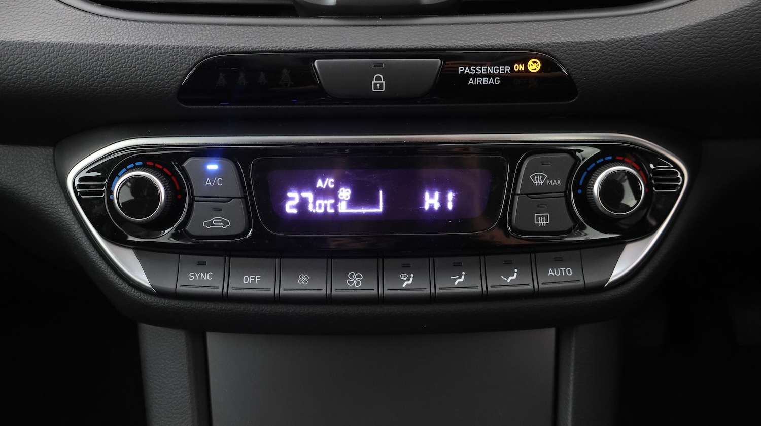 Used Hyundai i30 2019 for sale - 77932820: Photo 11