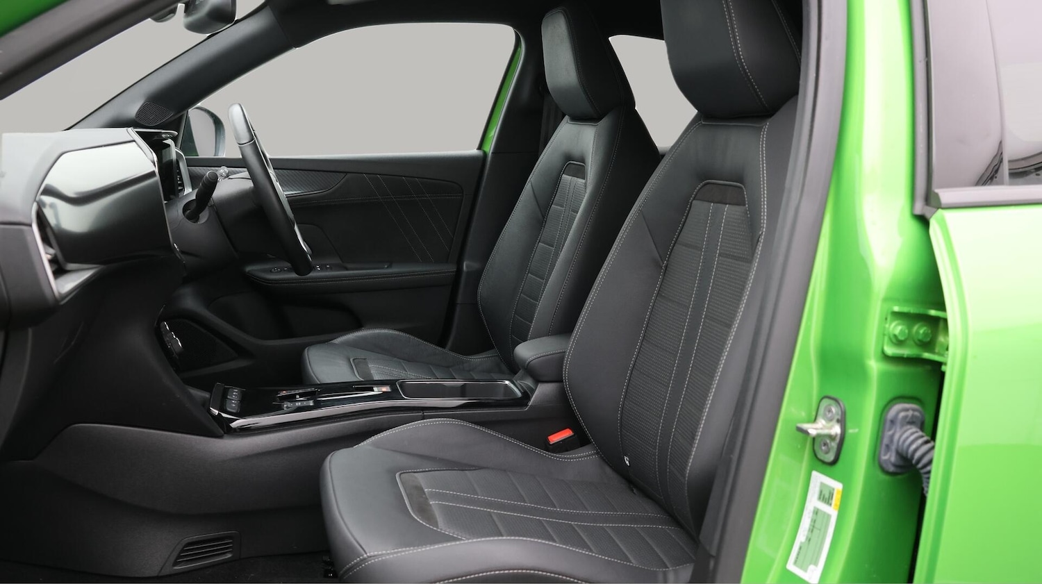 Used Vauxhall Mokka Electric for sale - 76728538: Photo 15