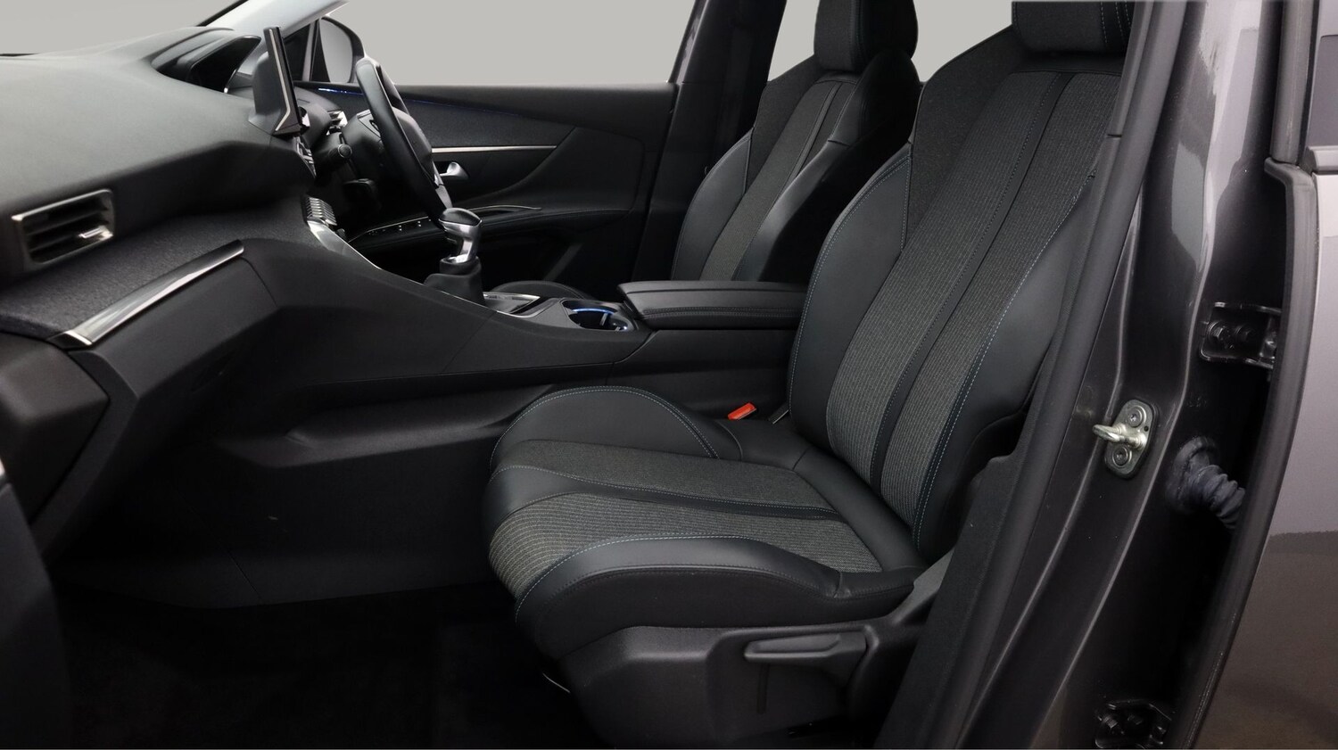 Used Peugeot 5008 2021 for sale - 77591851: Photo 14