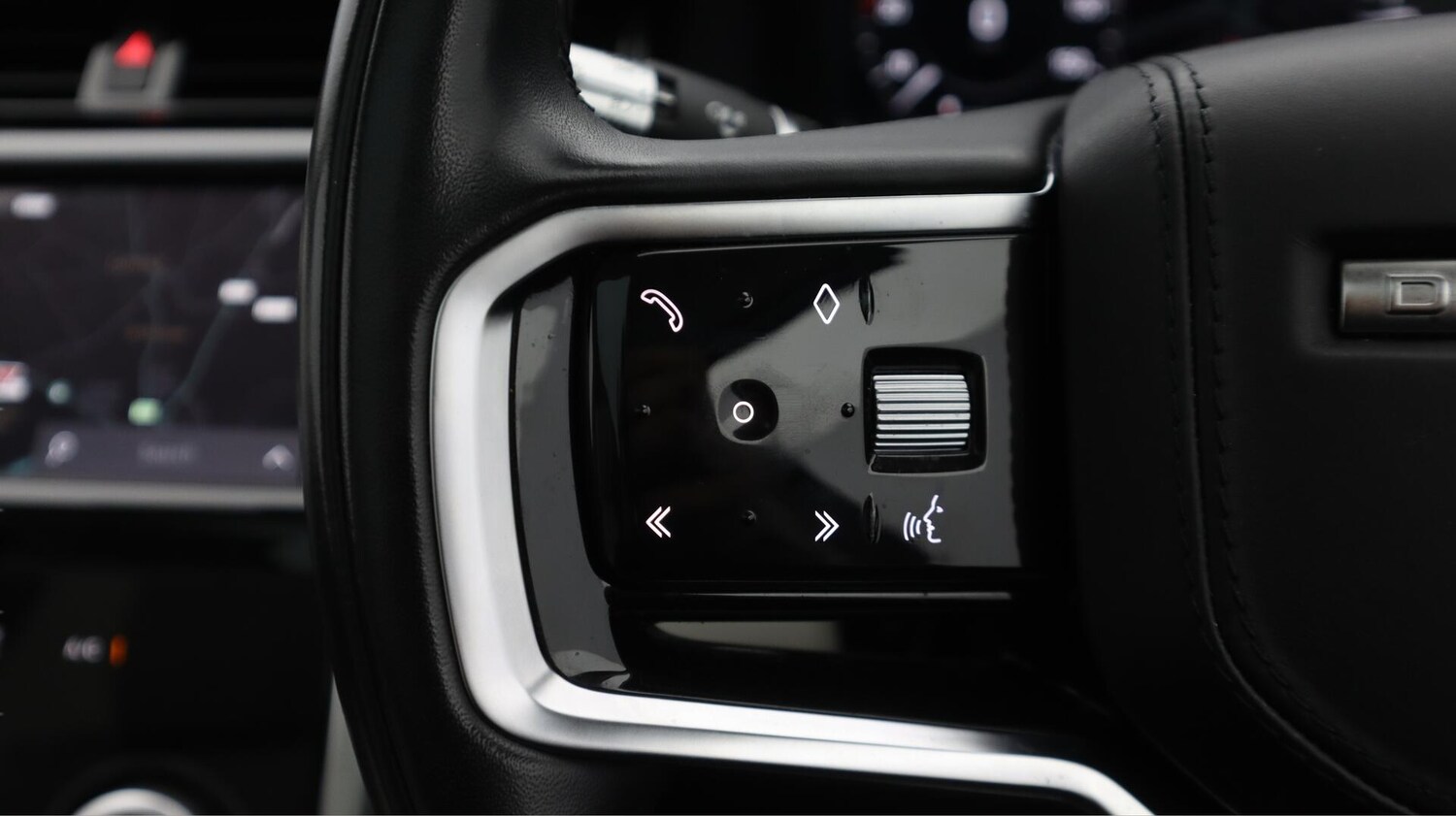 Used Land Rover Discovery Sport for sale - 76727236: Photo 24