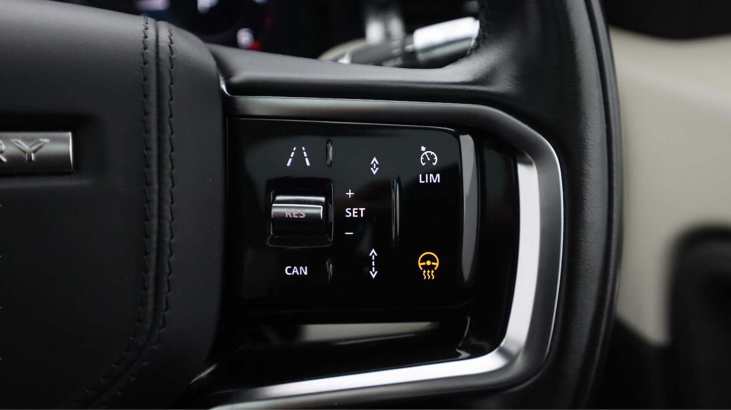 Used Land Rover Discovery Sport for sale - 76727236: Photo 25