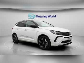 Used Vauxhall Grandland 2024 for sale - 76269943: Photo 2