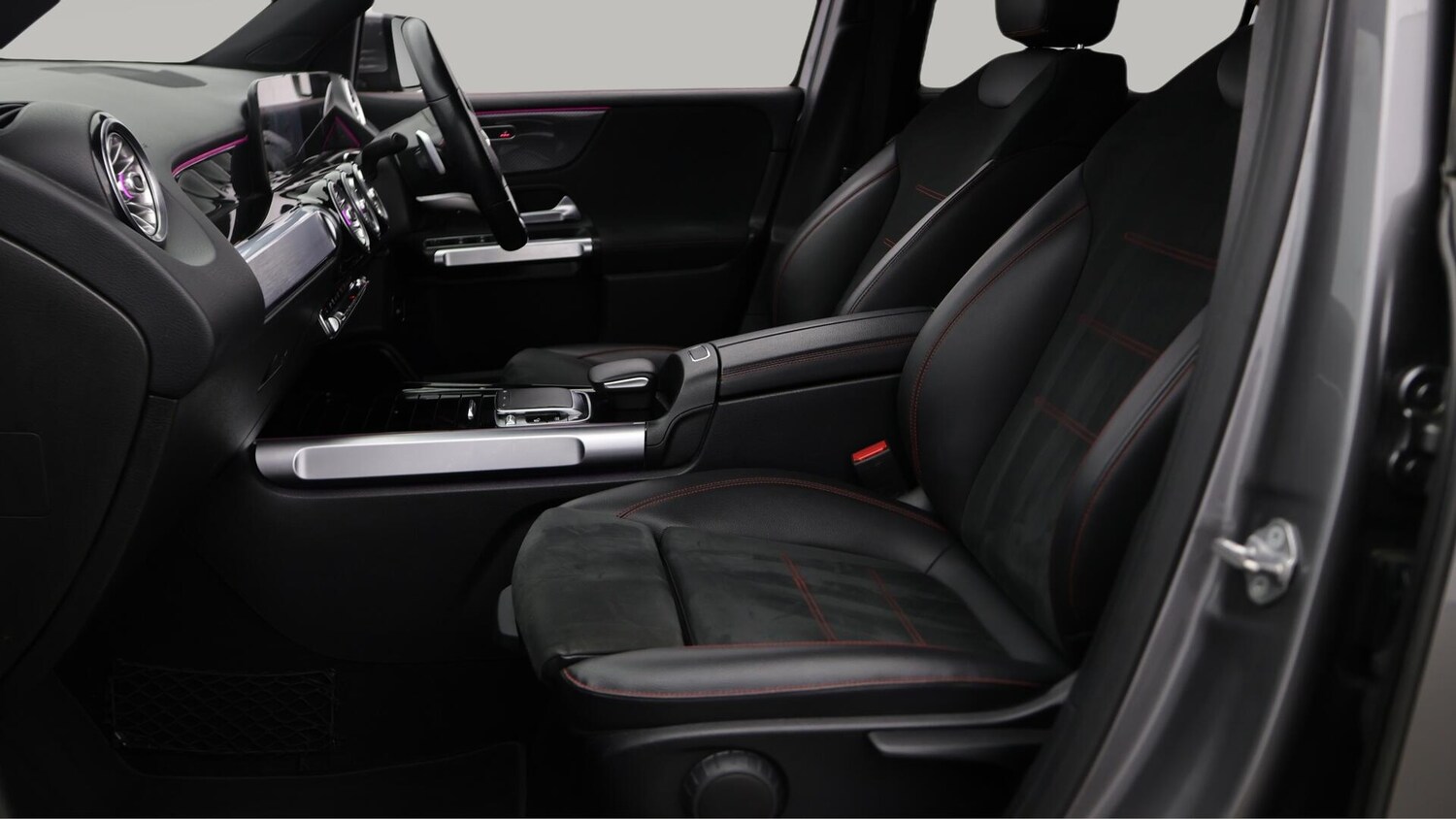 Used Mercedes-Benz GLB 2020 for sale - 76431847: Photo 15