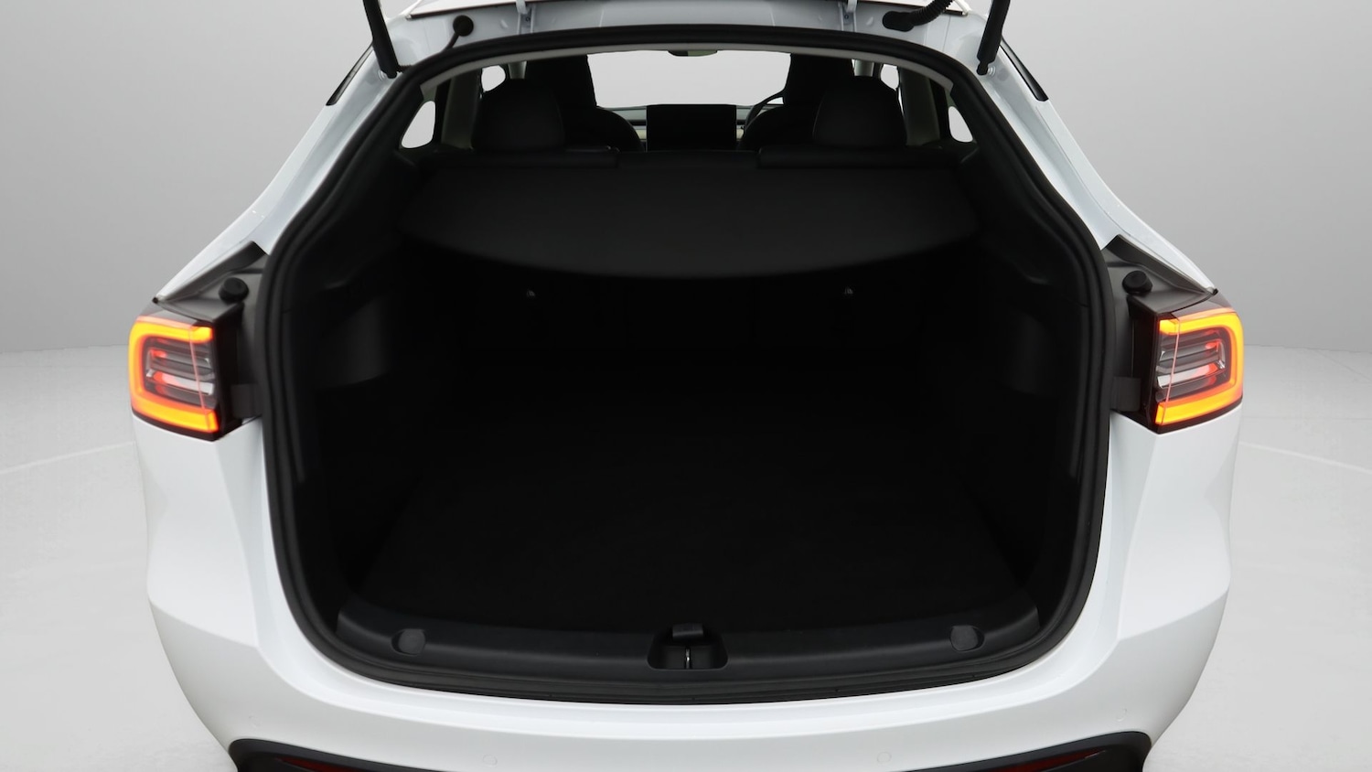 Used Tesla Model Y 2022 for sale - 77610296: Photo 17