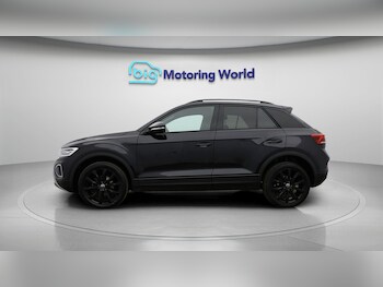 Used Volkswagen T-Roc 2024 for sale - 78565660: Photo