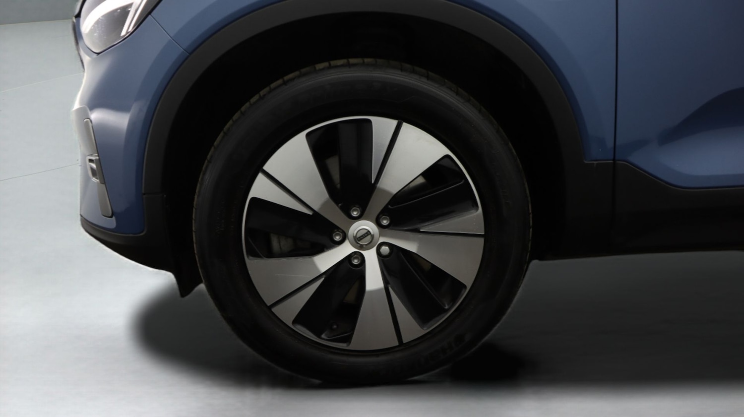 Used Volvo XC40 2023 for sale - 77225642: Photo 18