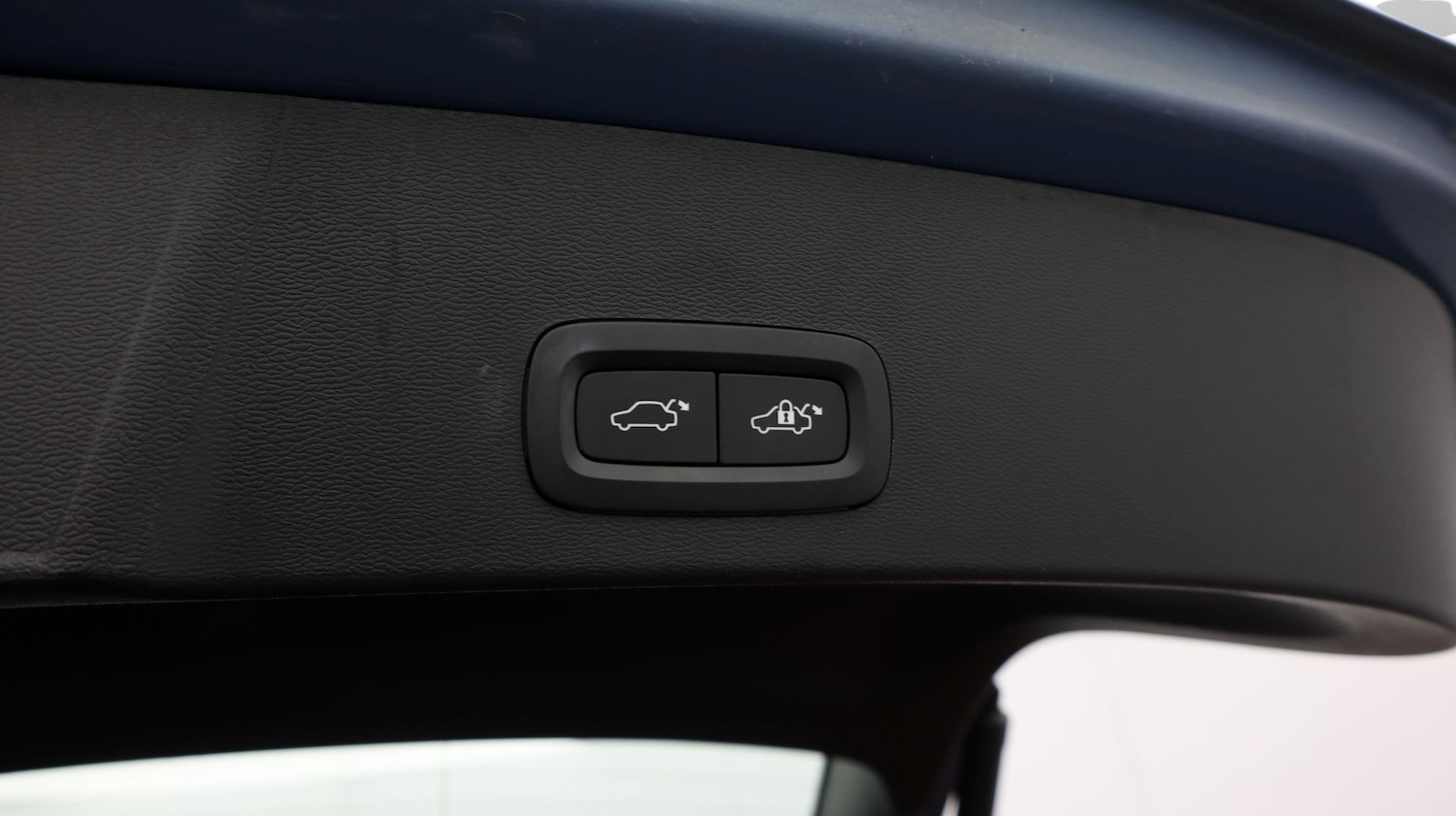 Used Volvo XC40 2023 for sale - 77225642: Photo 20