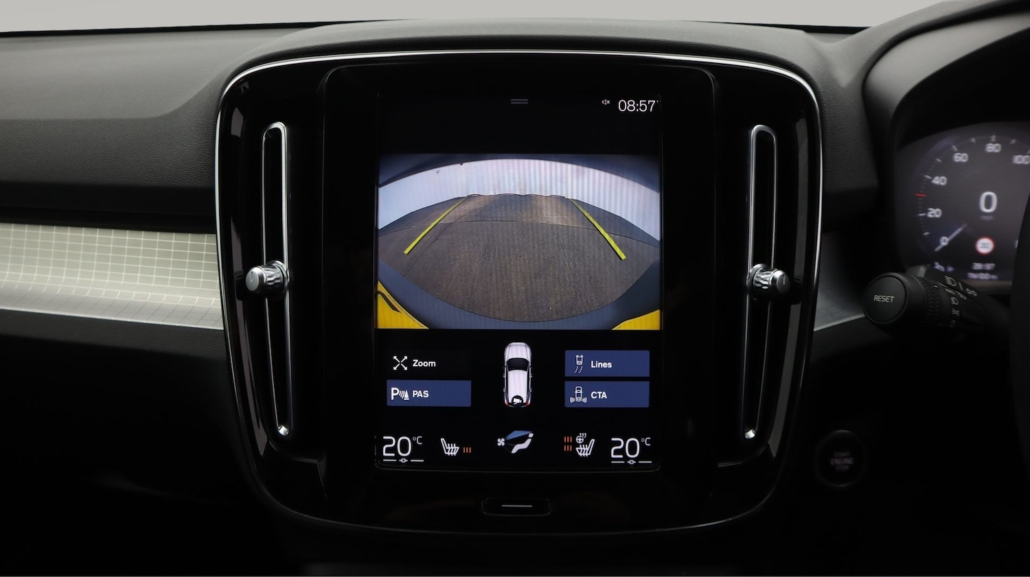 Used Volvo XC40 2023 for sale - 77225642: Photo 23