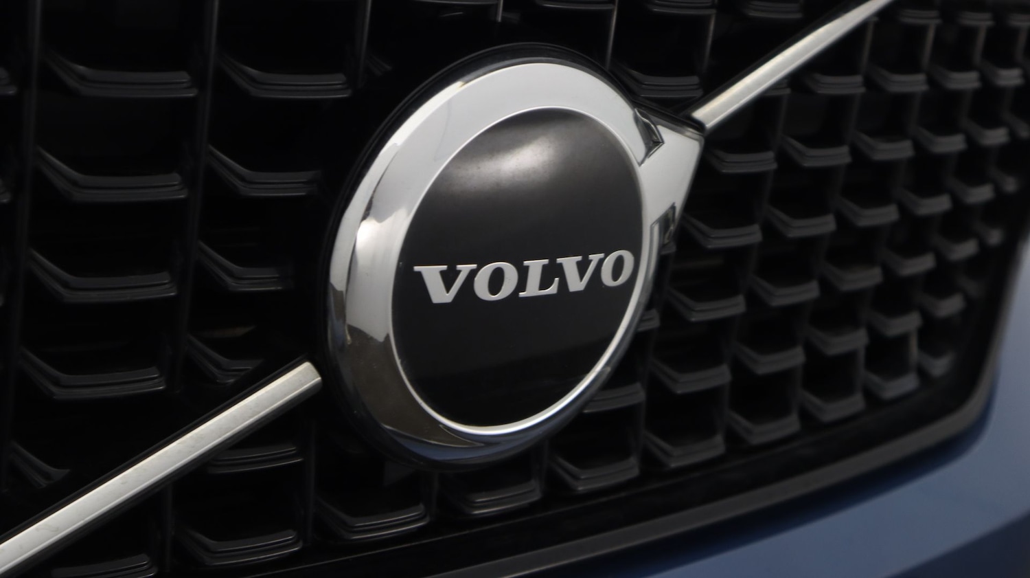 Used Volvo XC40 2023 for sale - 77225642: Photo 25