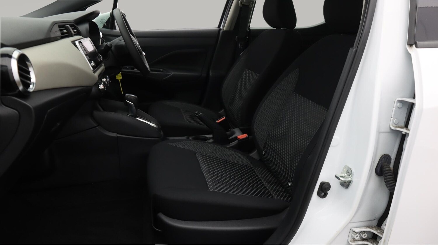 Used Nissan Micra 2021 for sale - 76633070: Photo 15