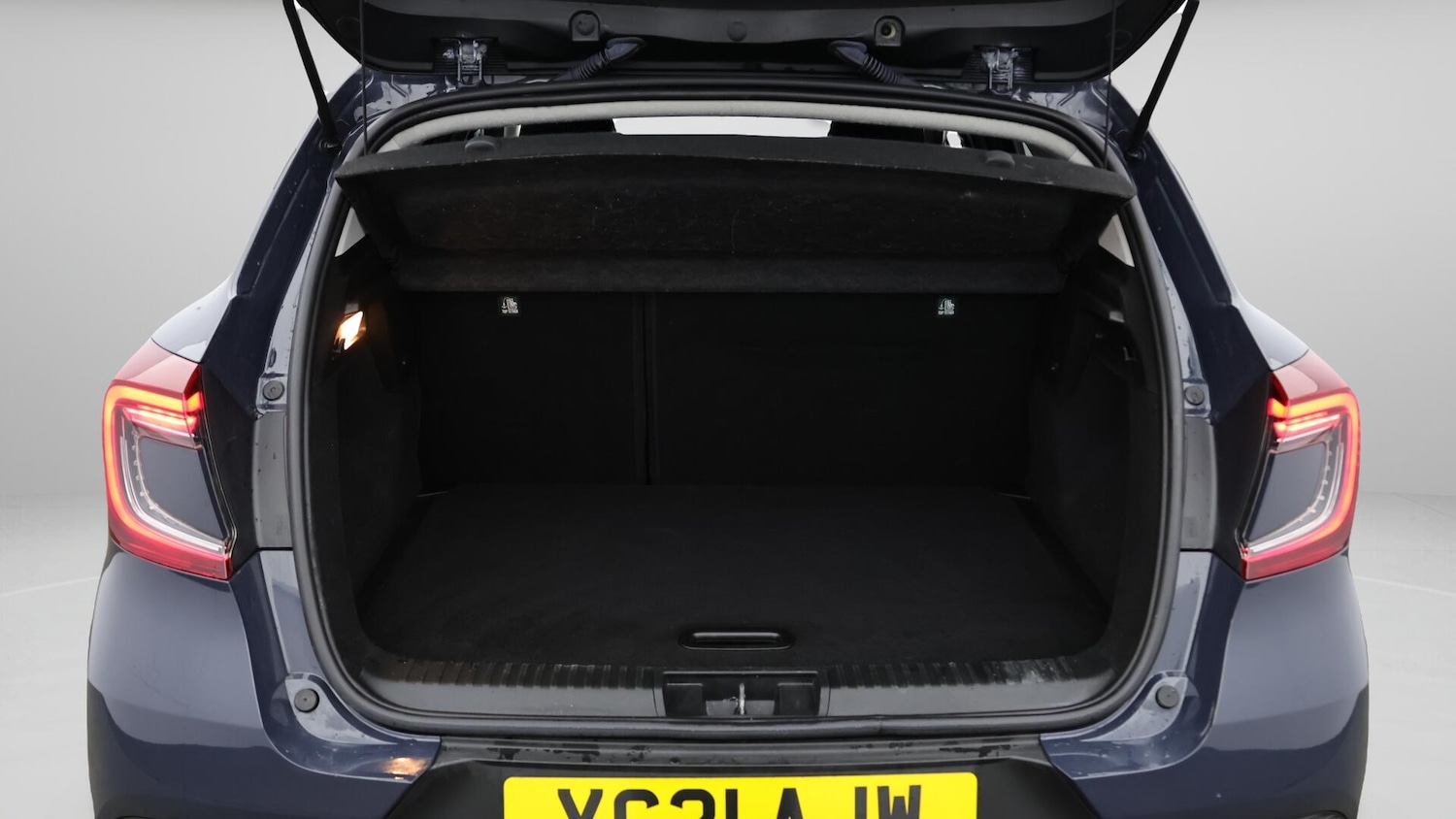 Used Renault Captur 2021 for sale - 76613069: Photo 18