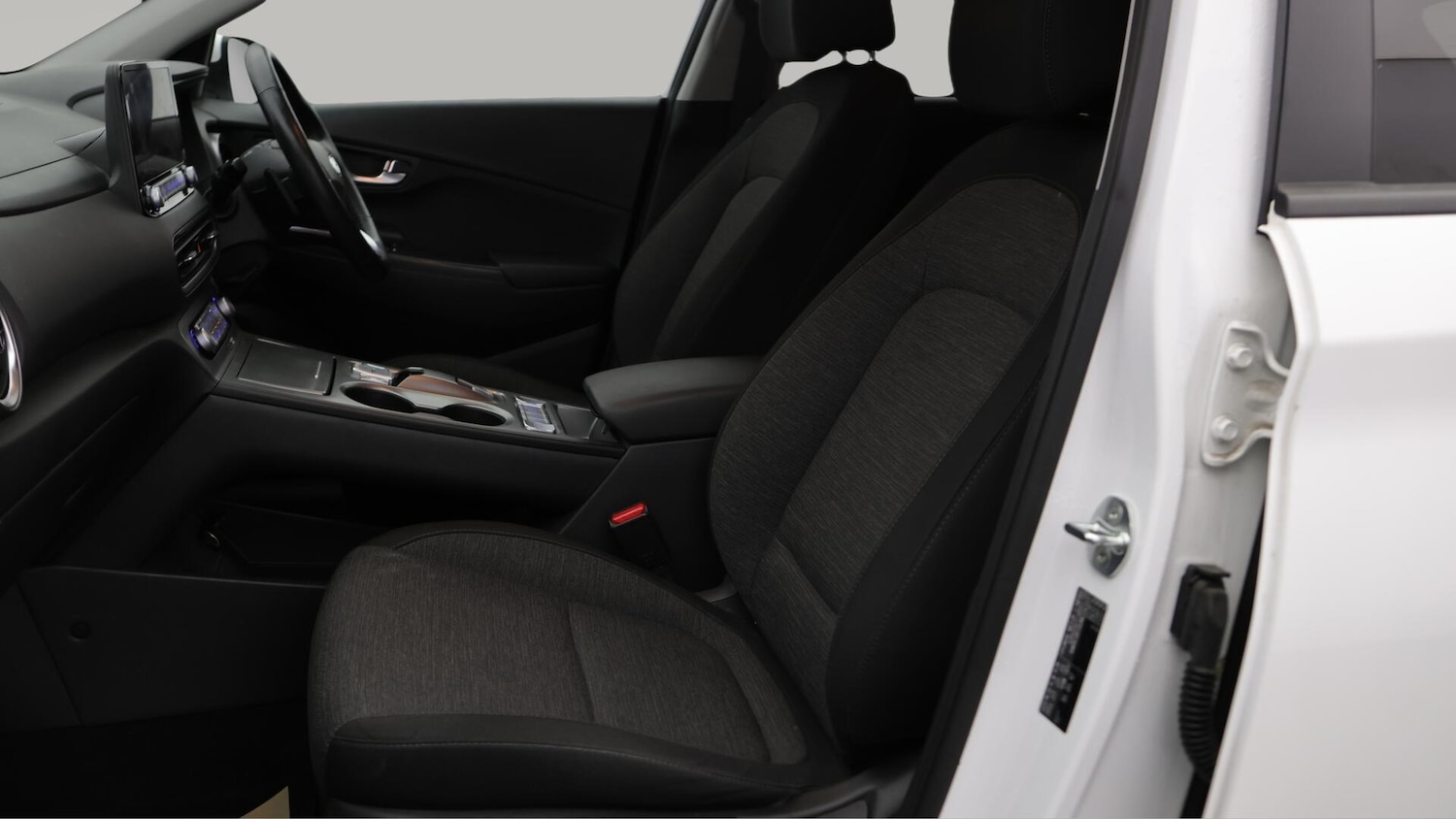 Used Hyundai KONA 2021 for sale - 76671467: Photo 15