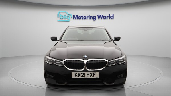 Used BMW 3 Series 2021 for sale - 76295130: Photo 3
