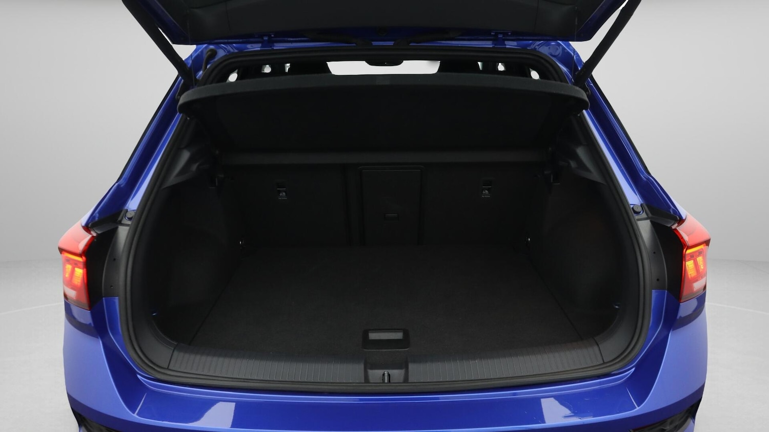 Used Volkswagen T-Roc 2021 for sale - 76743246: Photo 18