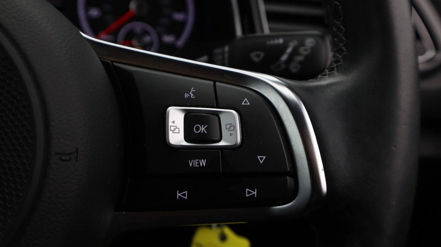 Used Volkswagen T-Roc 2021 for sale - 76743246: Photo 24