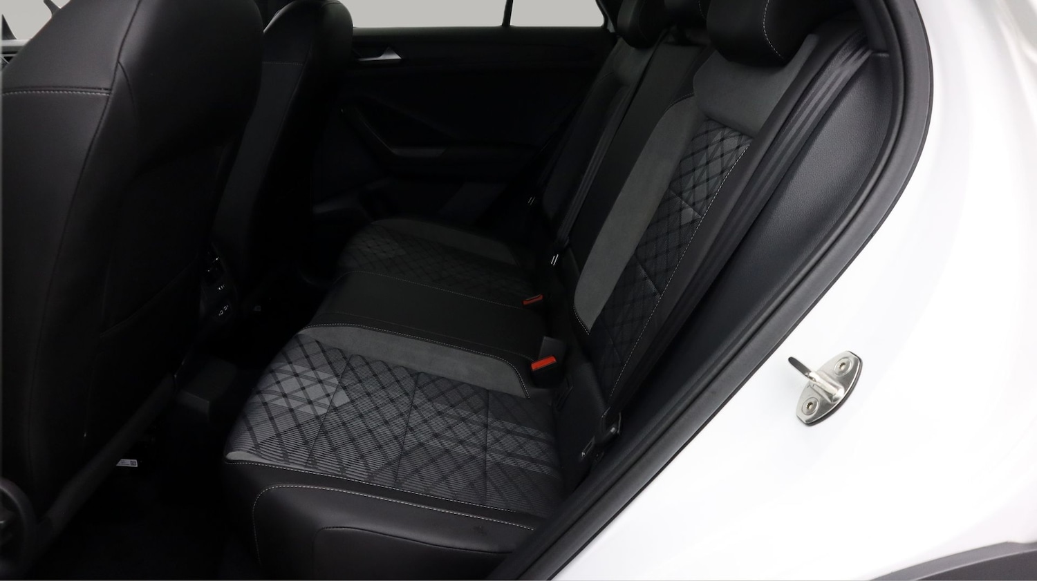 Used Volkswagen T-Roc 2024 for sale - 78199064: Photo 16