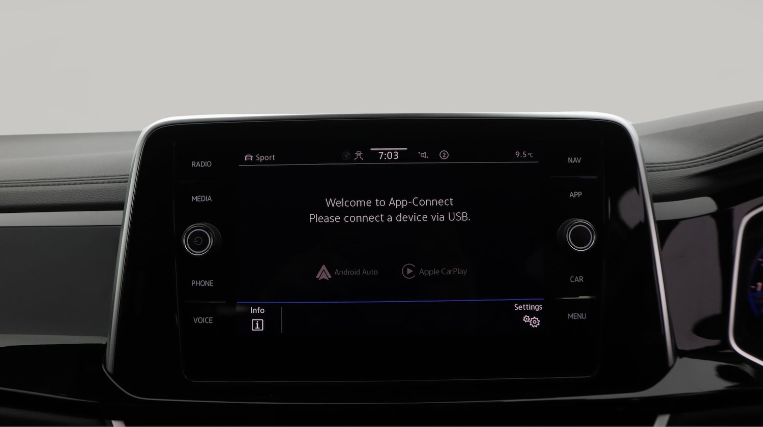 Used Volkswagen T-Roc 2024 for sale - 78199064: Photo 20