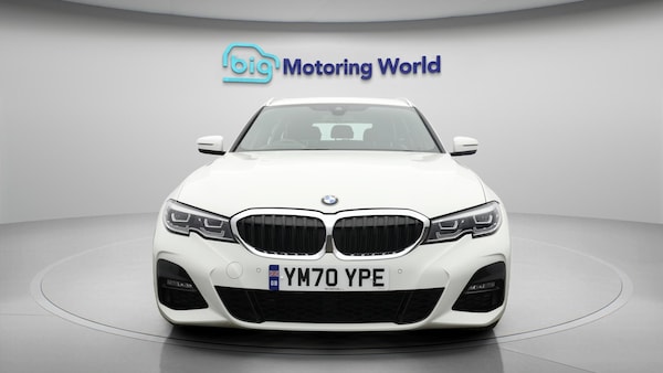 Used BMW 3 Series 2021 for sale - 76179432: Photo 3