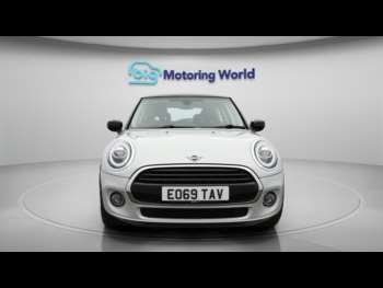 Used MINI Hatch 2019 for sale - 74700442: Photo