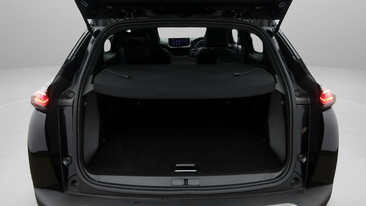 Used Peugeot 2008 2023 for sale - 77833362: Photo 17