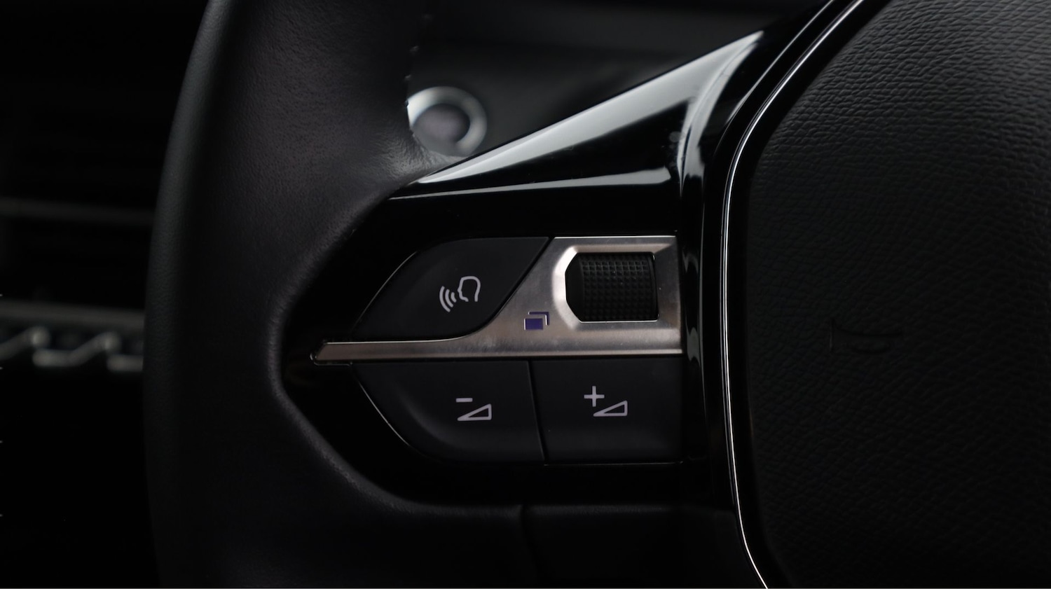 Used Peugeot 2008 2023 for sale - 77833362: Photo 22