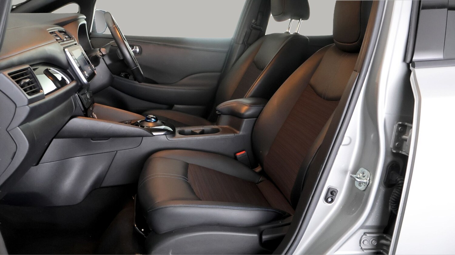 Used Nissan Leaf 2021 for sale - 77675804: Photo 13