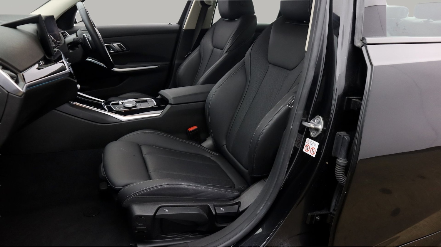 Used BMW 3 Series 2023 for sale - 78081205: Photo 14