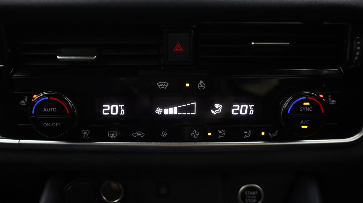 Used Nissan Qashqai for sale - 76728794: Photo 13