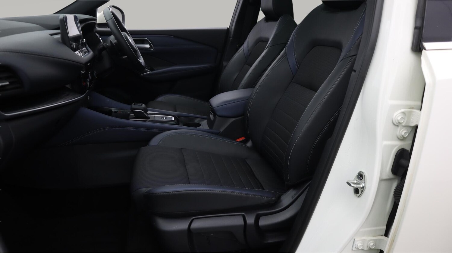 Used Nissan Qashqai for sale - 76728794: Photo 15