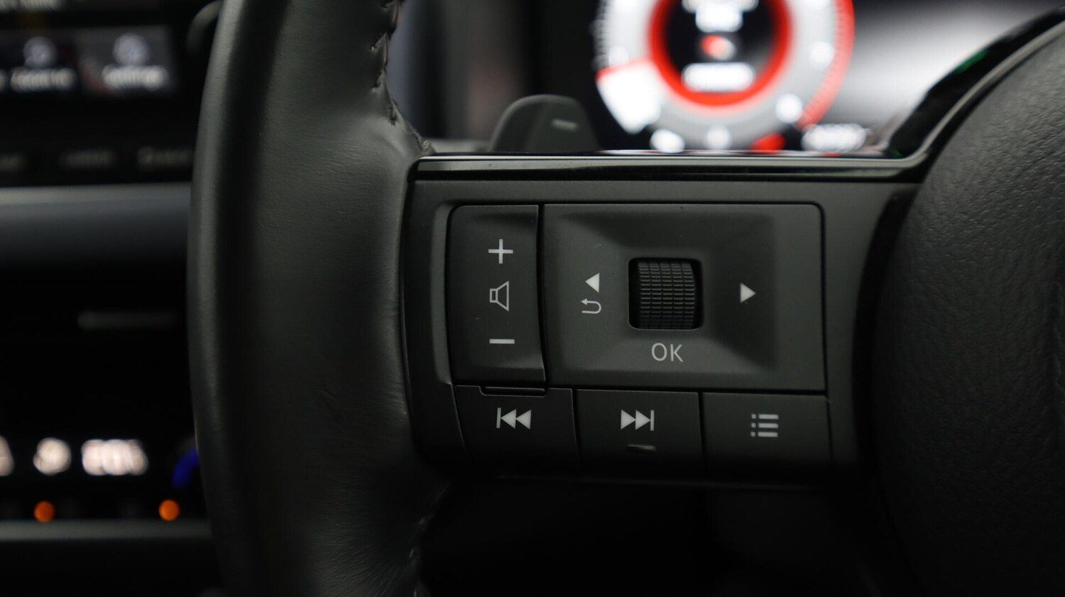 Used Nissan Qashqai for sale - 76728794: Photo 24