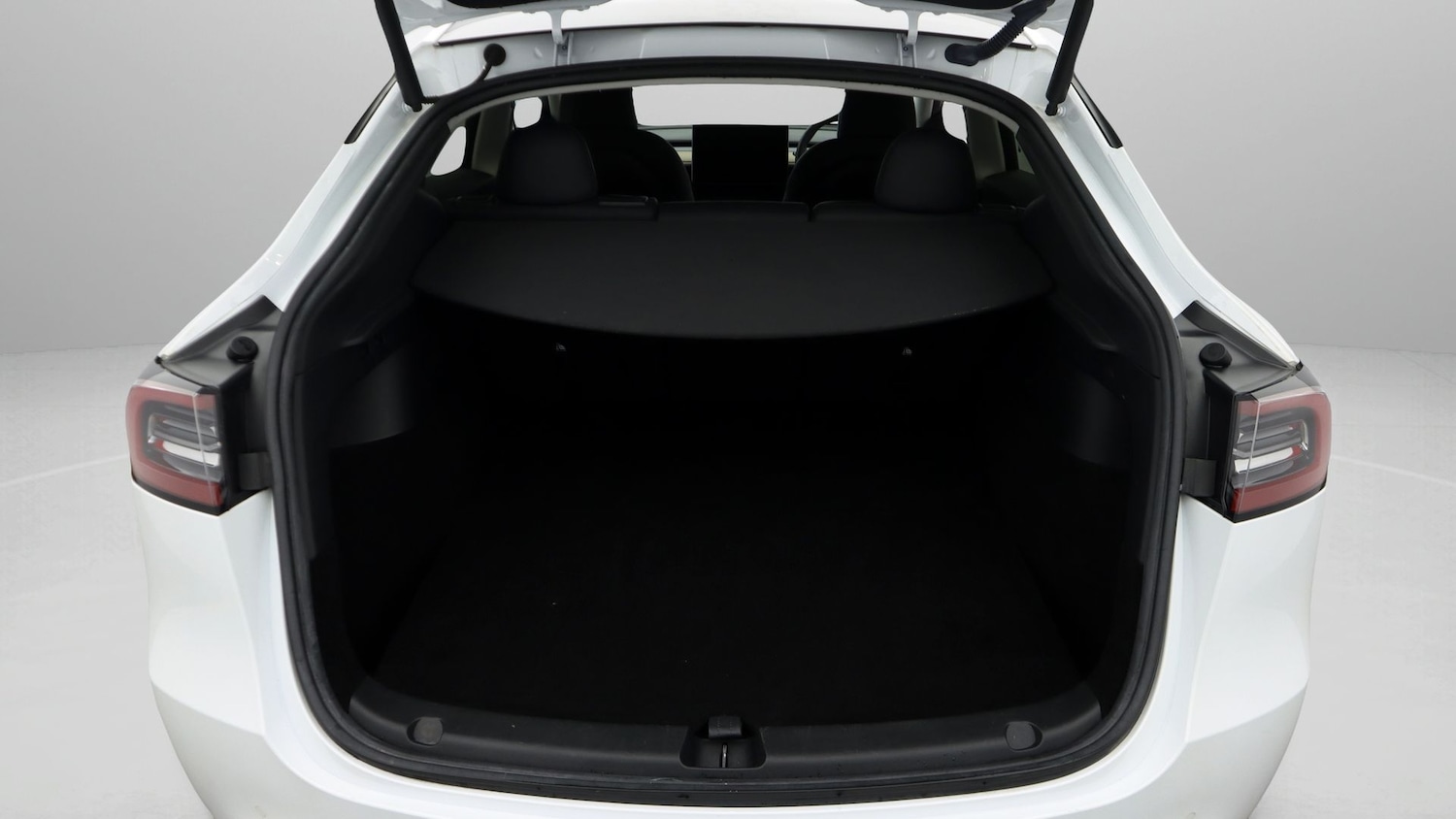 Used Tesla Model Y 2022 for sale - 77375736: Photo 17