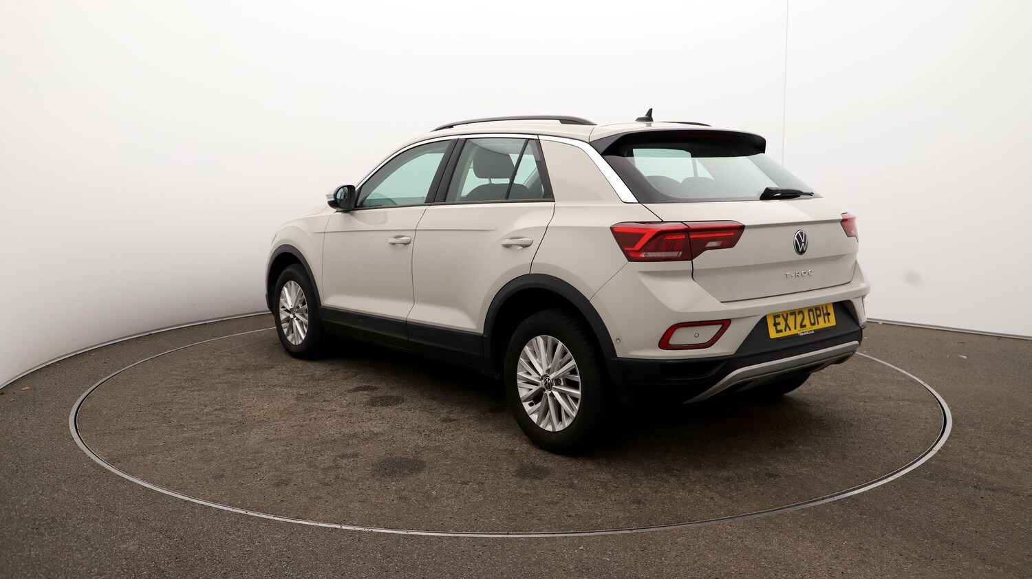 Used Volkswagen T-Roc 2022 for sale - 76858637: Photo 56