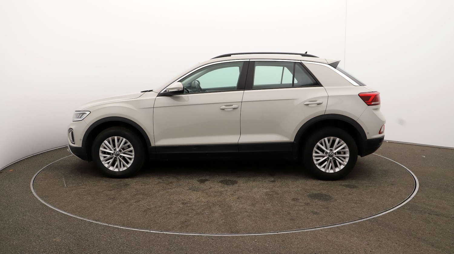 Used Volkswagen T-Roc 2022 for sale - 76858637: Photo 58