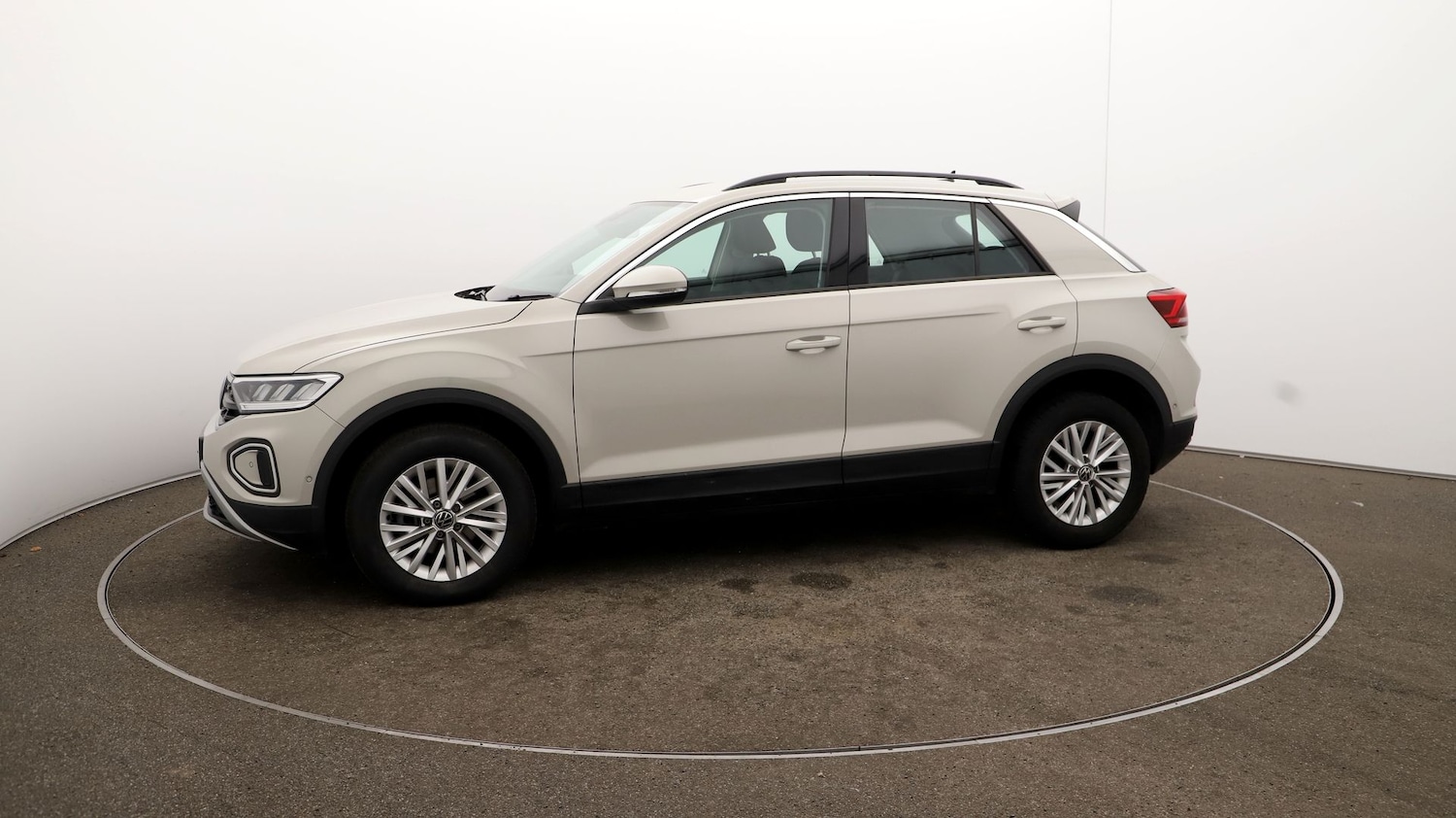 Used Volkswagen T-Roc 2022 for sale - 76858637: Photo 60
