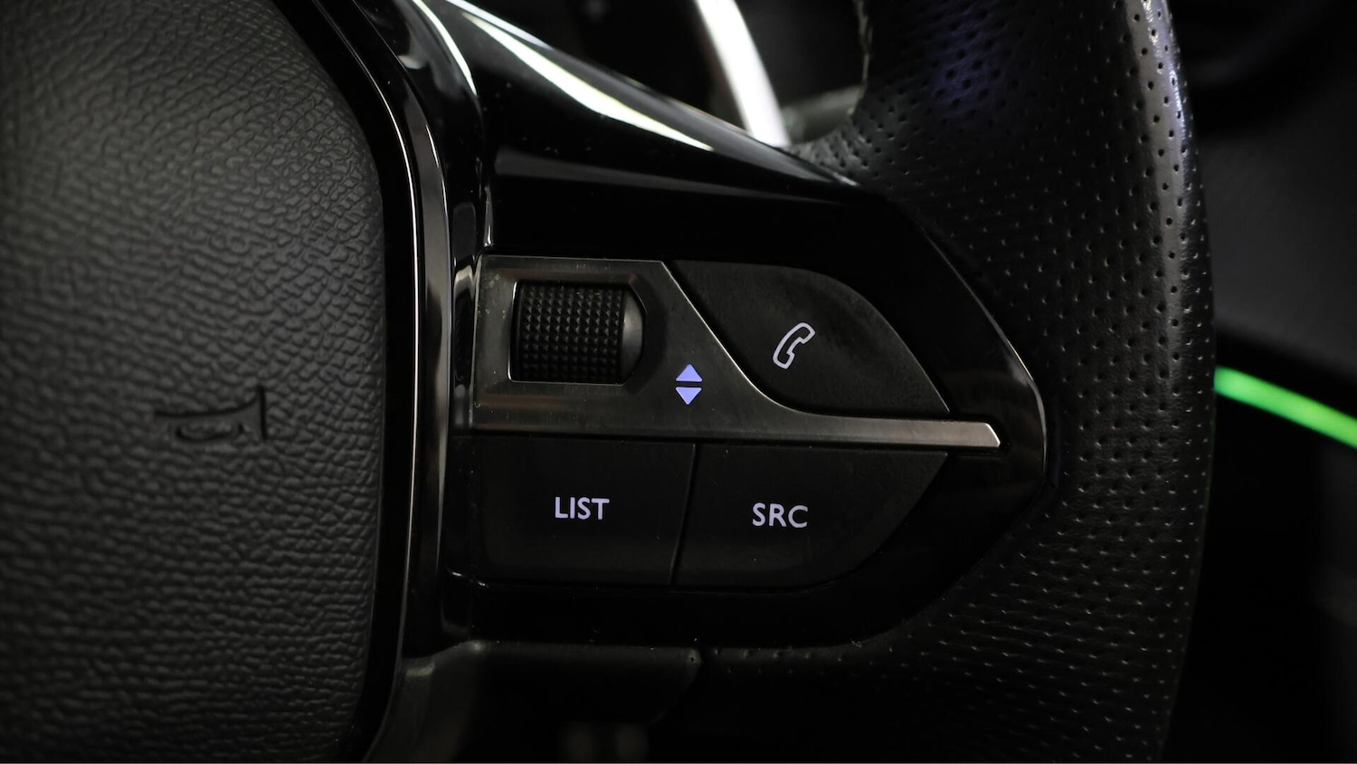 Used Peugeot 2008 2023 for sale - 76094362: Photo 24