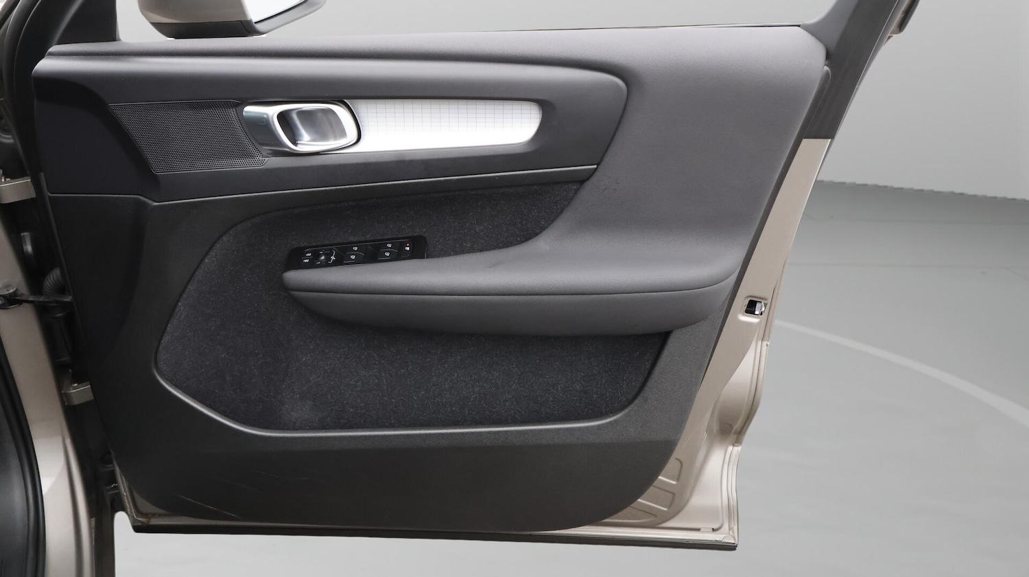 Used Volvo XC40 2021 for sale - 76596992: Photo 16