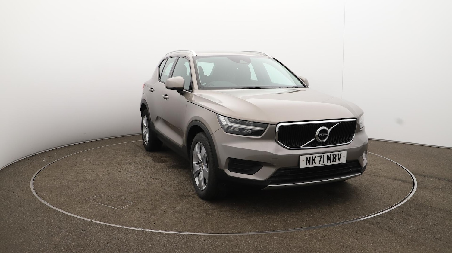 Used Volvo XC40 2021 for sale - 76596992: Photo 43