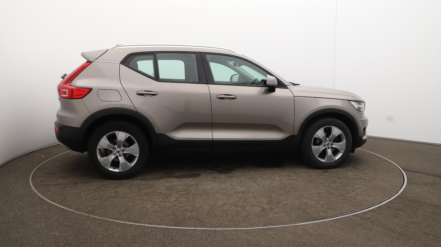 Used Volvo XC40 2021 for sale - 76596992: Photo 51