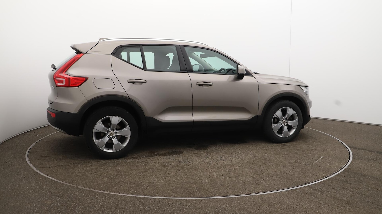 Used Volvo XC40 2021 for sale - 76596992: Photo 52