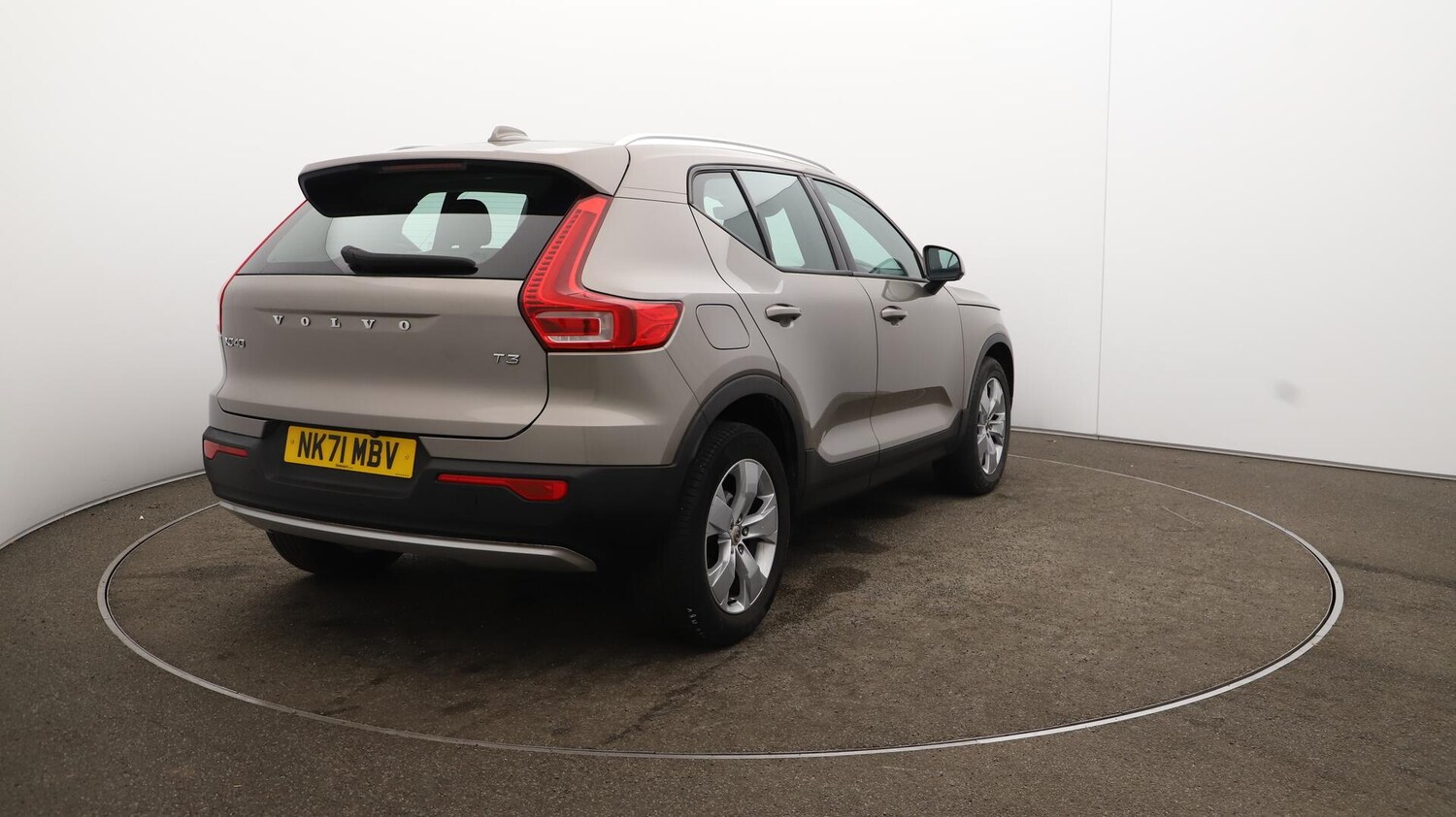 Used Volvo XC40 2021 for sale - 76596992: Photo 56