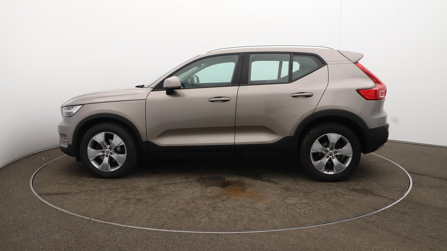 Used Volvo XC40 2021 for sale - 76596992: Photo 65