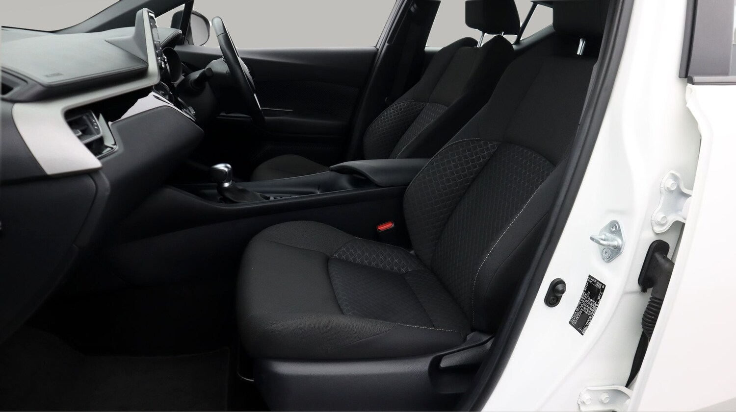 Used Toyota C-HR 2022 for sale - 77465519: Photo 14